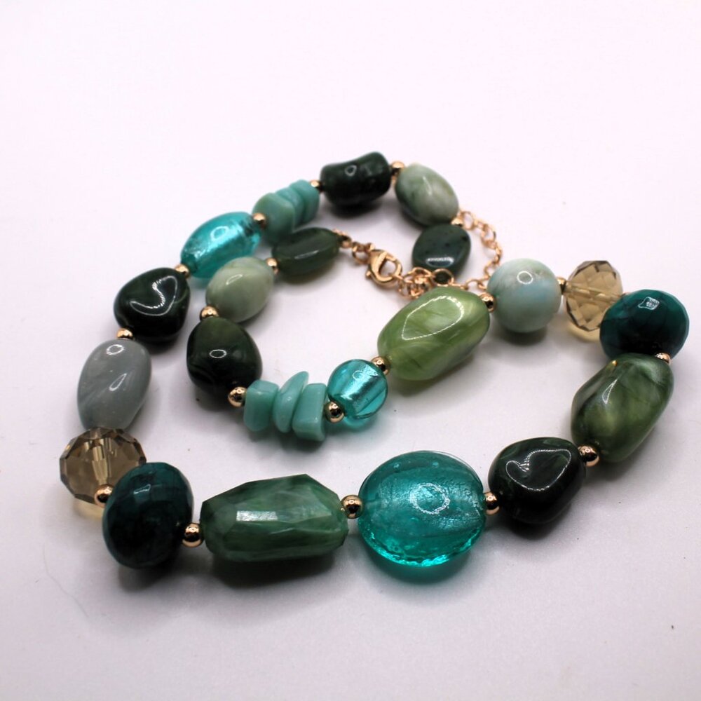 Avon Green Goddess Necklace NIB - Picture 4 of 5